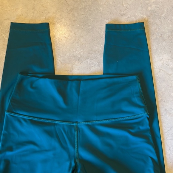 LuLuemon Leggings Size 8 - Picture 2 of 5
